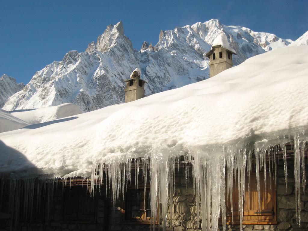 Hotel La Grange - Animal Chic Hotel Courmayeur Eksteriør billede
