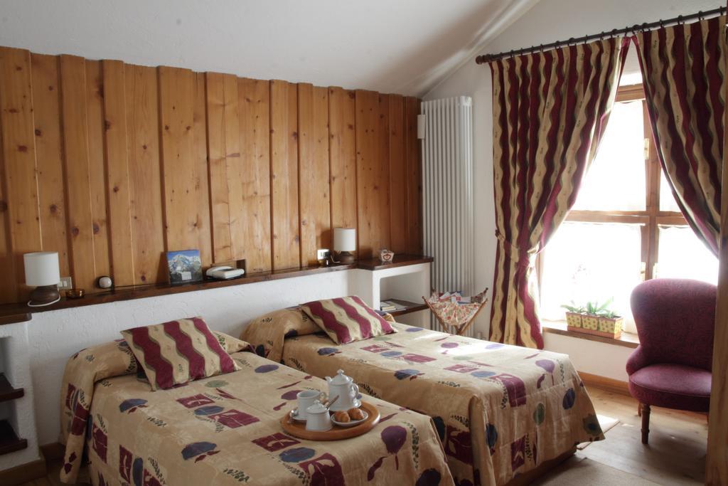 Hotel La Grange - Animal Chic Hotel Courmayeur Værelse billede
