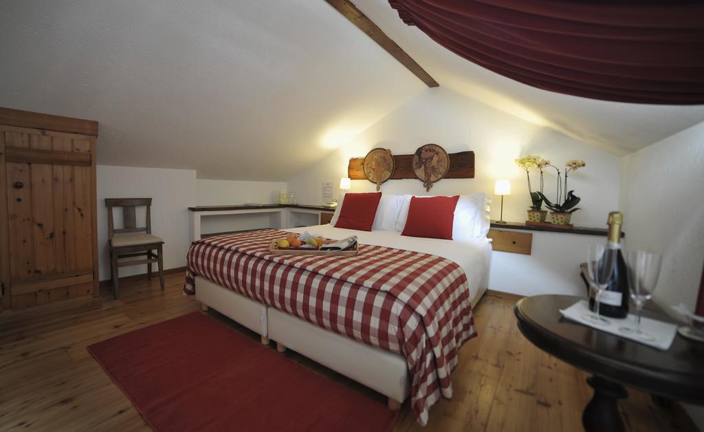 Hotel La Grange - Animal Chic Hotel Courmayeur Eksteriør billede