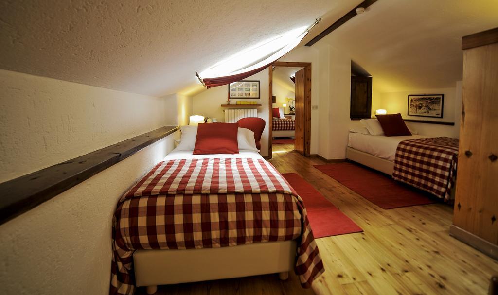 Hotel La Grange - Animal Chic Hotel Courmayeur Eksteriør billede